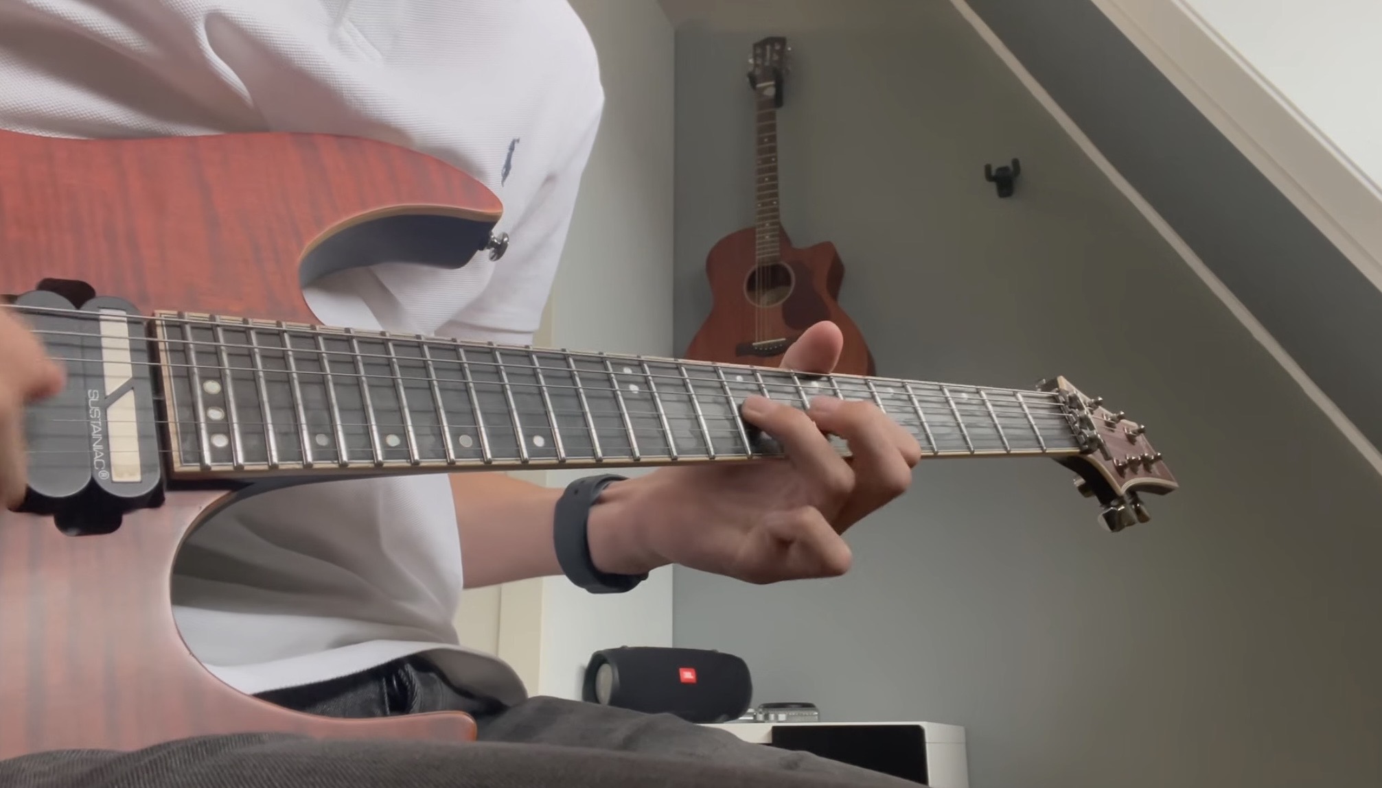 Stijn geeft gitaarles in Schuytgraaf